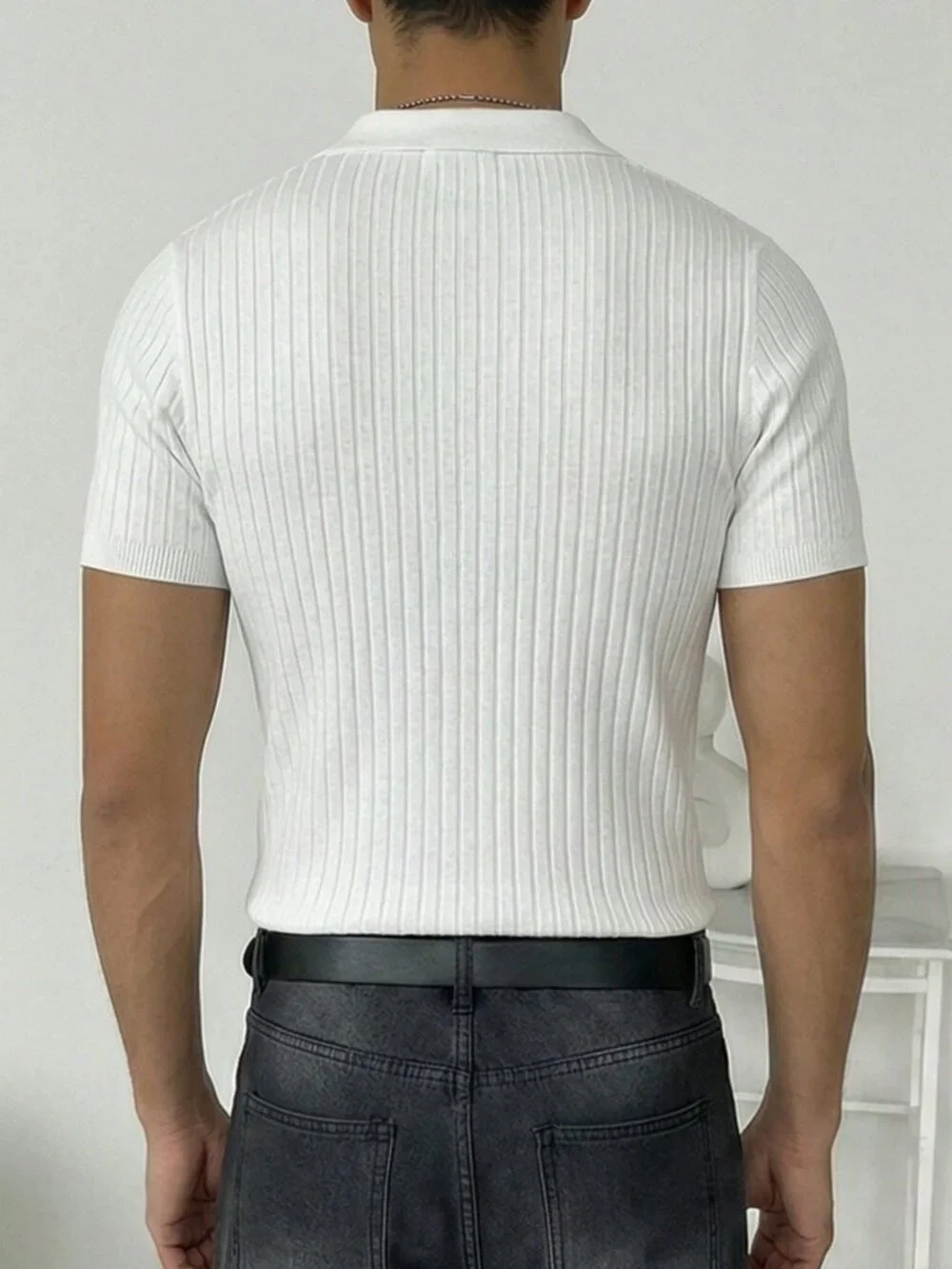 White Sports Men's Loose Rib-Knit Collar Short Sleeve Sweater